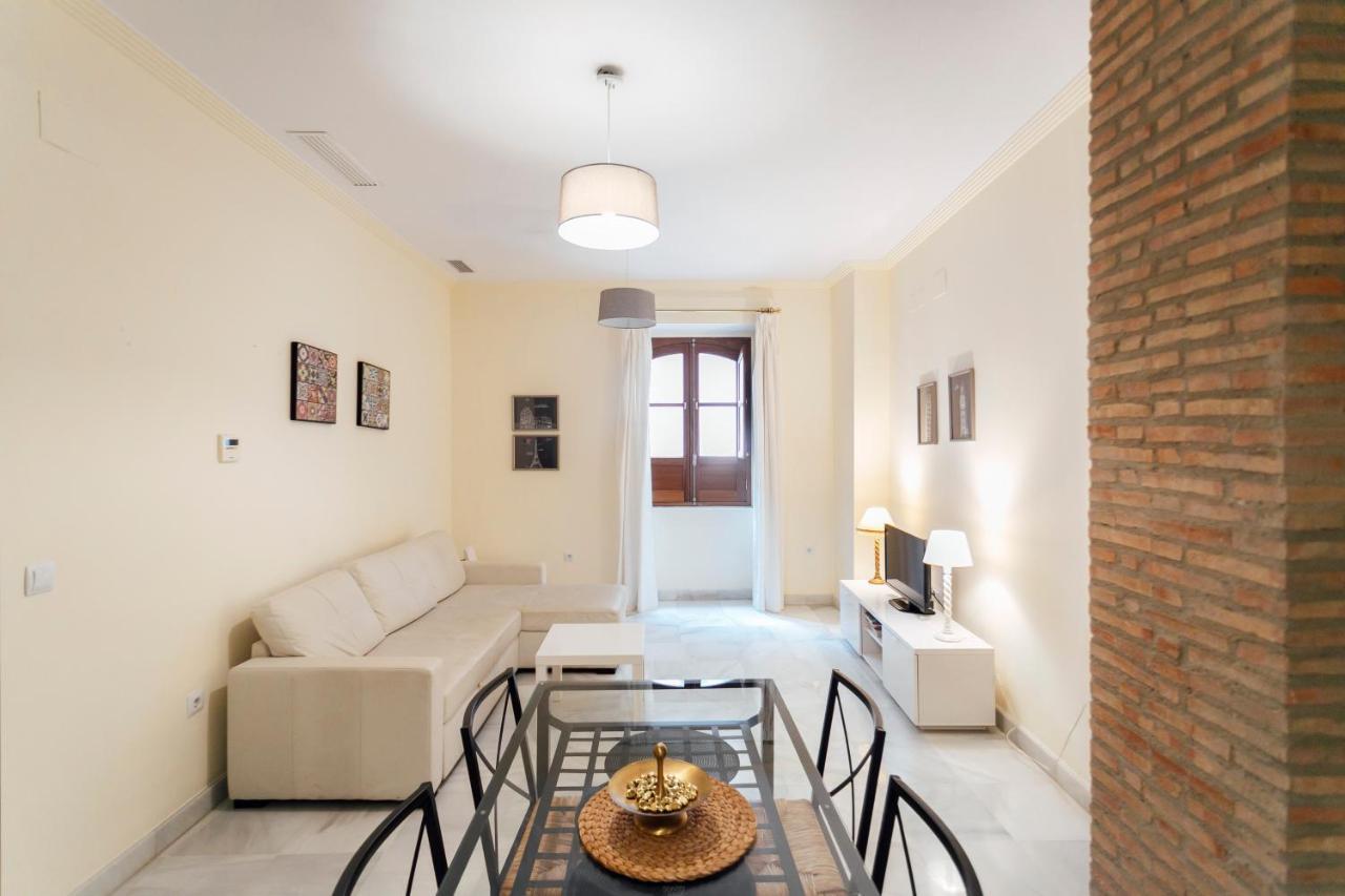 Alohamundi Zaragoza IV Apartment Seville Luaran gambar